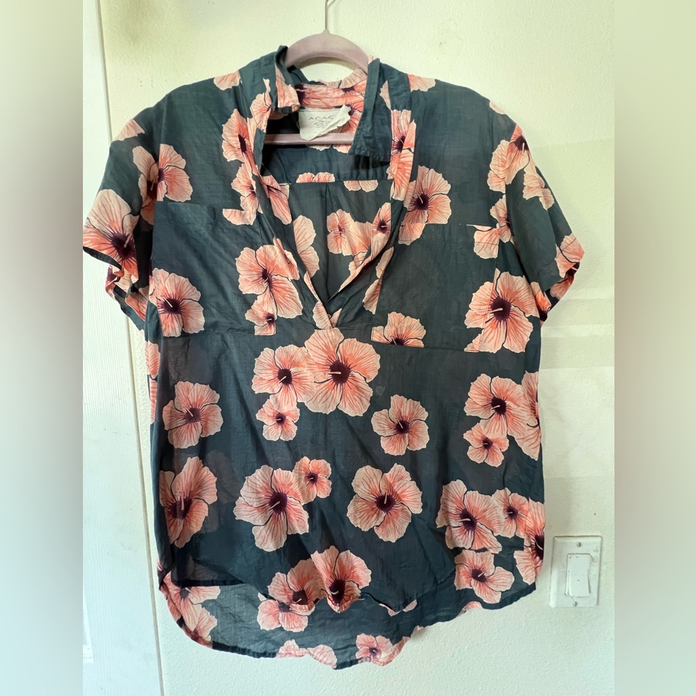 Acacia top